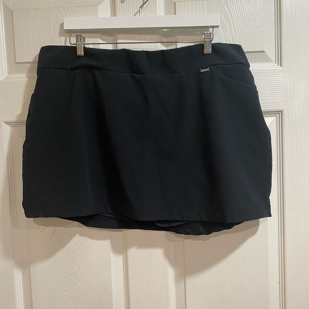 Greg Norman Collection Black Skort